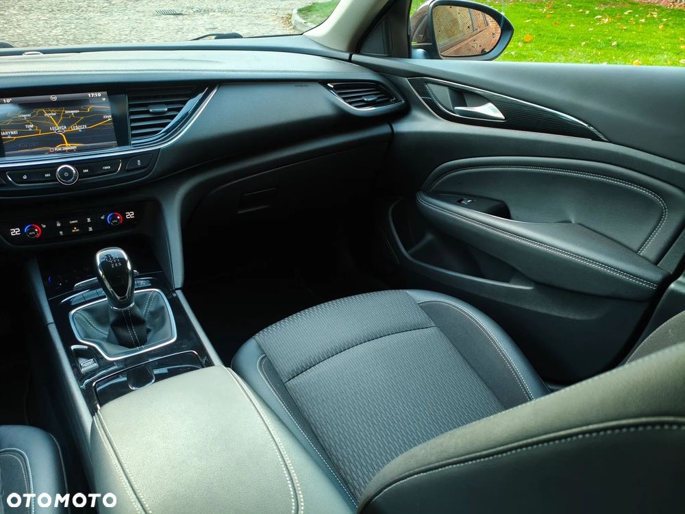 Opel Insignia - 34