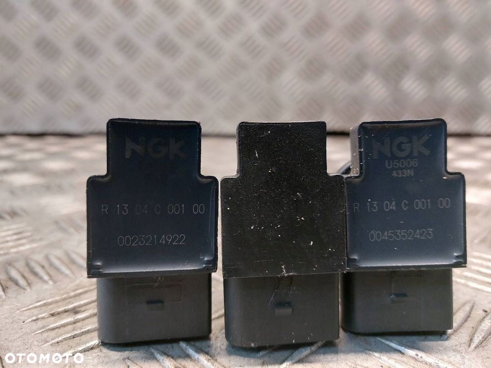 CEWKA ZAPŁONOWA KOMPLET VOLKSWAGEN POLO IV LIFT R1304C00100 03D905115F - 3
