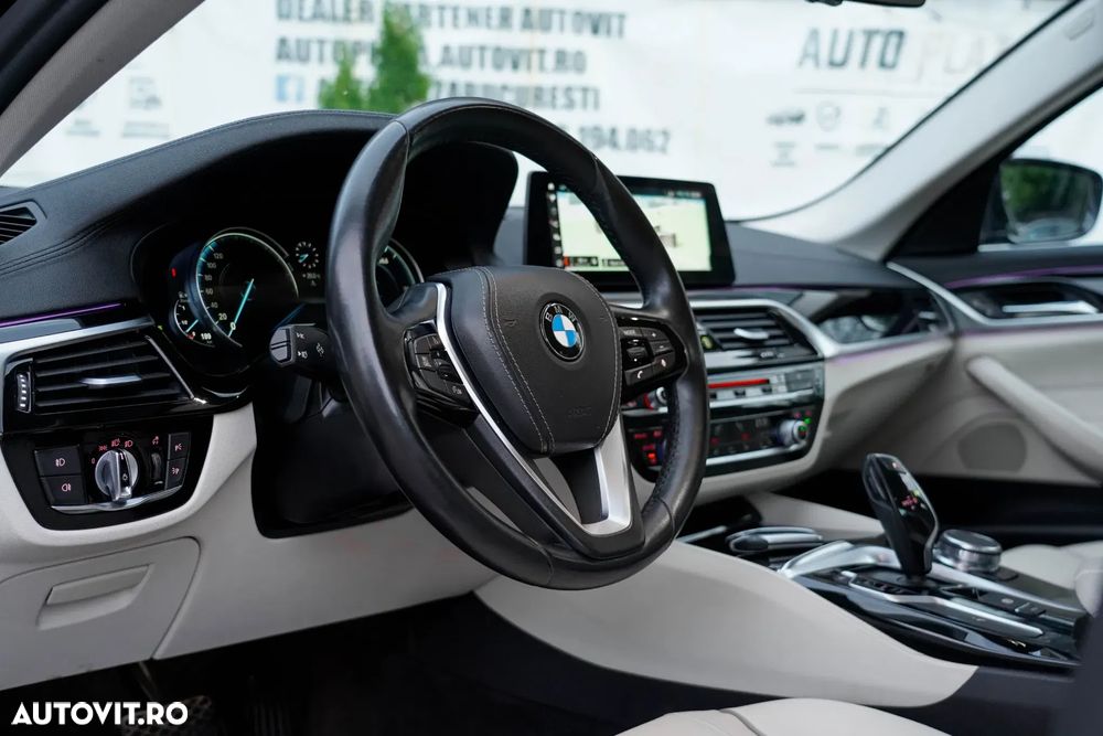 BMW Seria 5 520d xDrive Aut. Luxury Line - 13