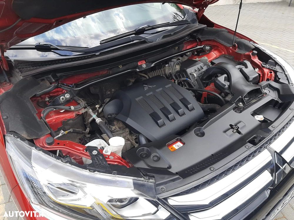 Mitsubishi Eclipse-Cross 1.5-litre 16-valve DOHC MIVEC 4X4 Instyle+ Aut. - 11