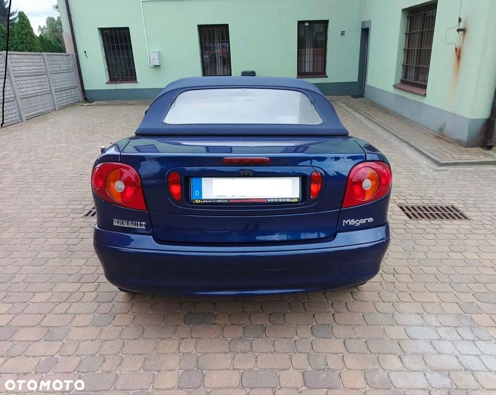 Renault Megane 1.6 Privilege - 11