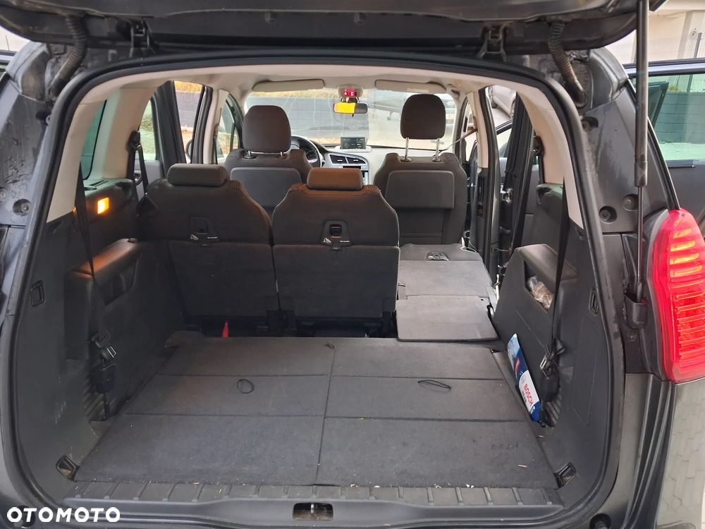 Peugeot 5008 1.6 BlueHDi Style 7os - 12