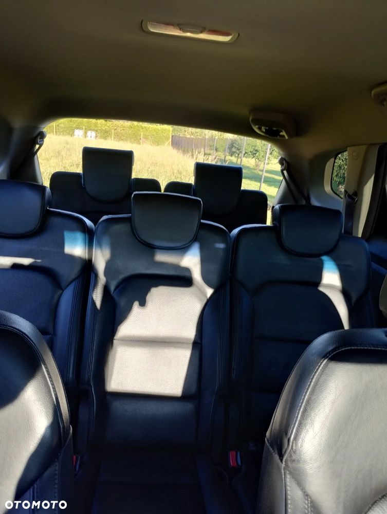 Kia Carens 1.7 CRDi XL 7os - 32
