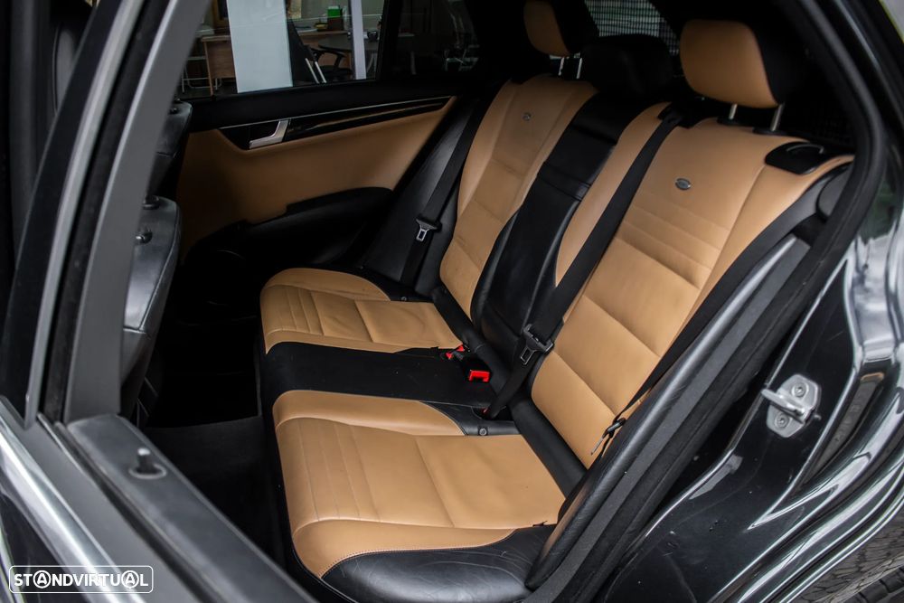 Mercedes-Benz C 220 Station CDI Avantgarde Edition - 12