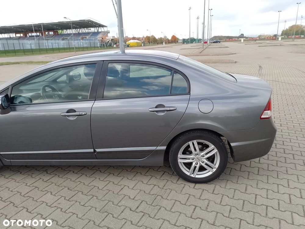 Honda Civic 1.8 Comfort - 1