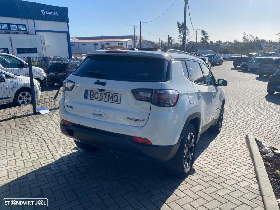 Jeep Compass 1.3 TG Trailhawk - 3