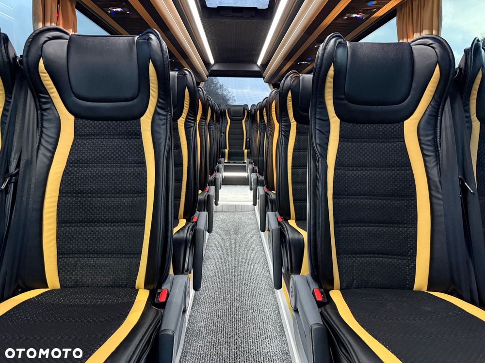 Mercedes-Benz Sprinter 519 - 39