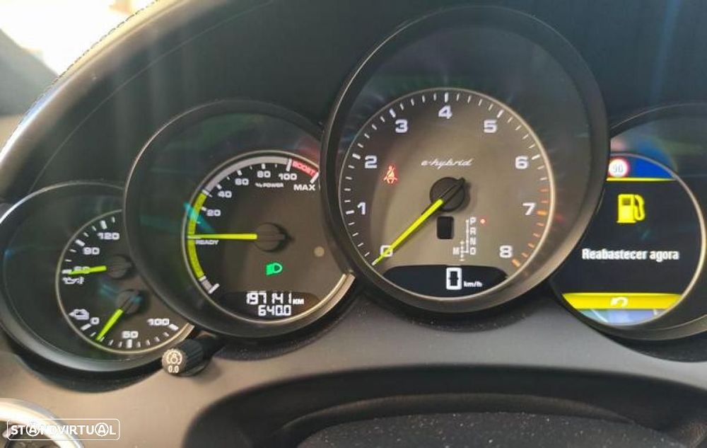 Porsche Cayenne S - 4