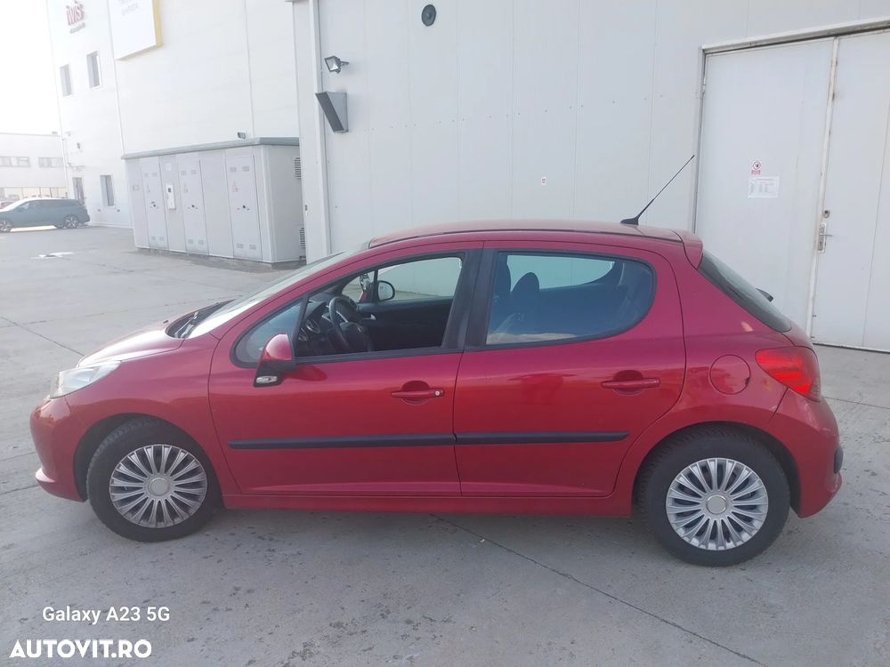 Peugeot 207 1.4 HDI Trendy - 12