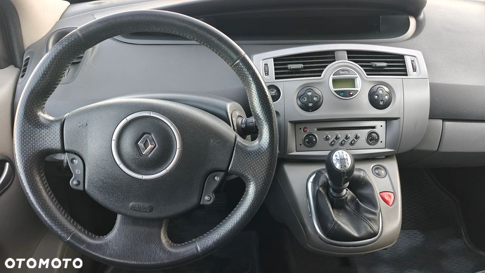 Renault Scenic 1.6 16V Expression - 12