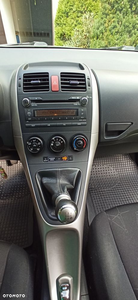 Toyota Auris - 13