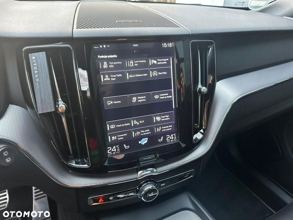 Volvo XC 60 D5 SCR AWD R-Design - 17