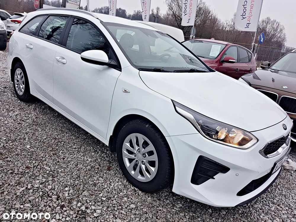 Kia Ceed 1.6 CRDi SCR M - 28