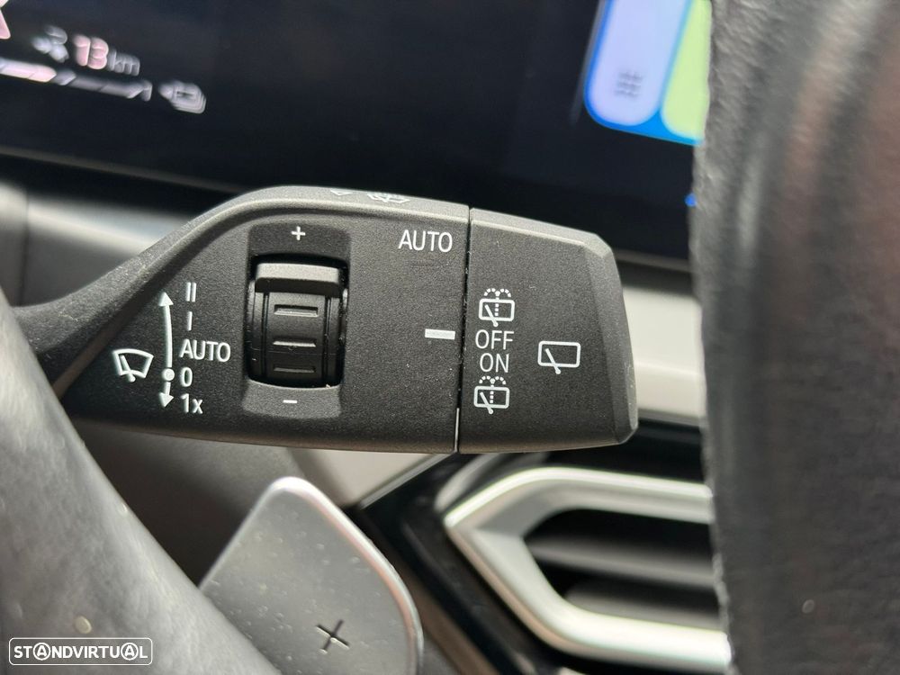 BMW 330 e Touring Corporate Edition Auto - 33