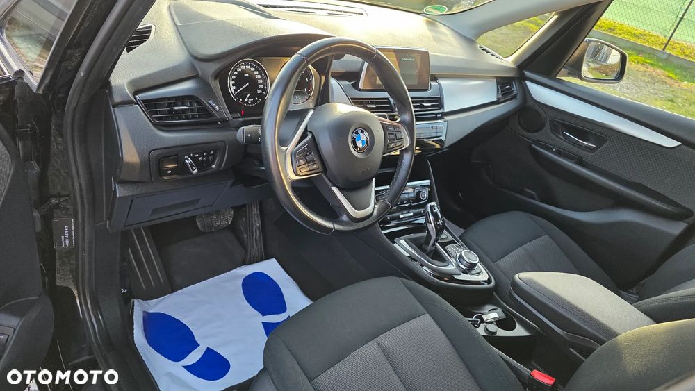 BMW Seria 2 218d Advantage - 10