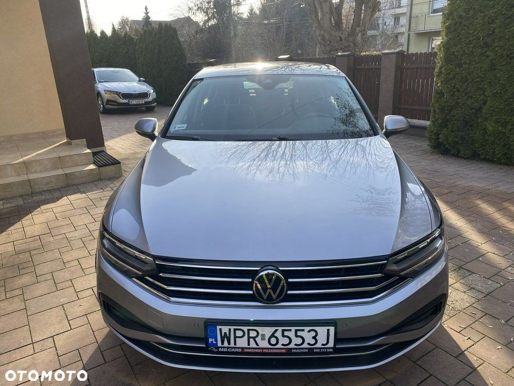 Volkswagen Passat 2.0 TSI Business DSG - 5
