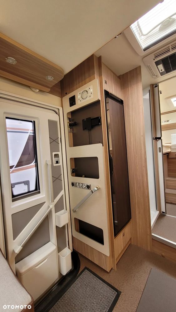 Burstner LIMITED IT 727 G | MAX DOPOSAŻONY | wersja LIMITED, klimatyzacja, markiza, bagażnik, kamera, wersja zimowa - 10