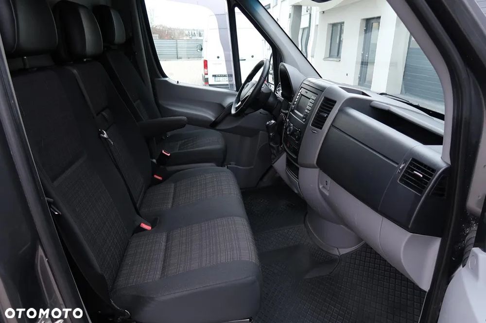 Mercedes-Benz SPRINTER - 22