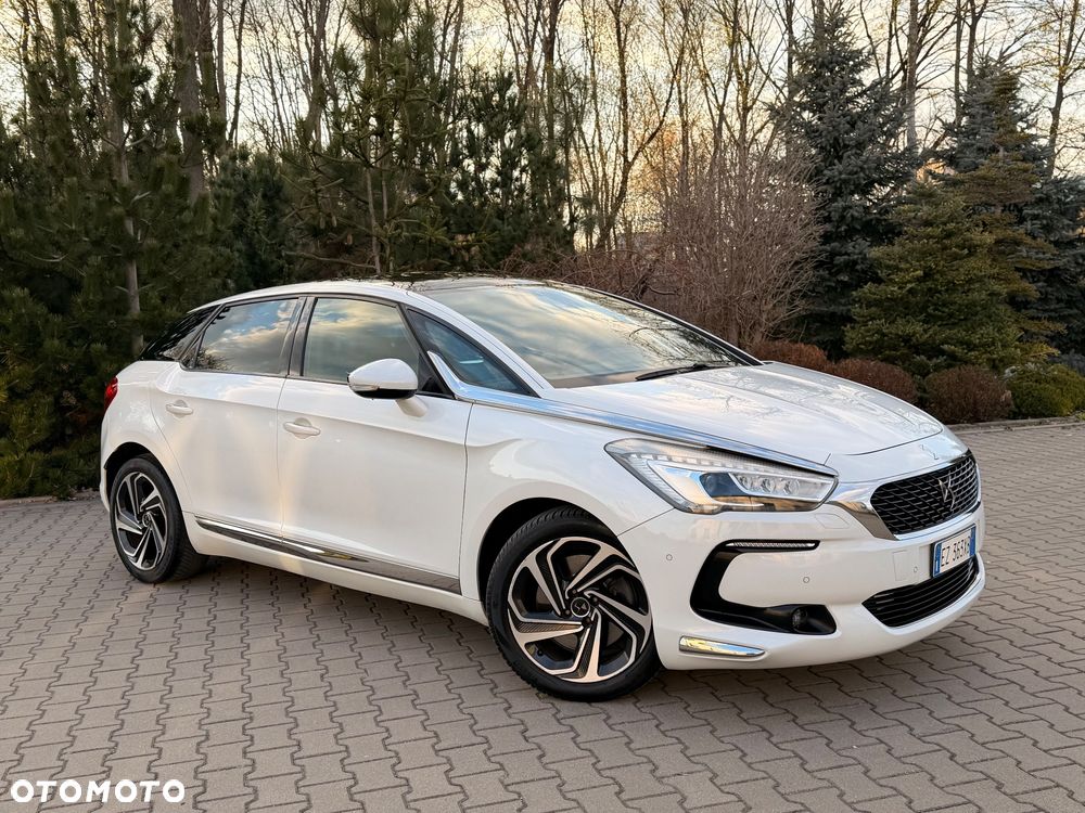 DS Automobiles DS 5 - 24