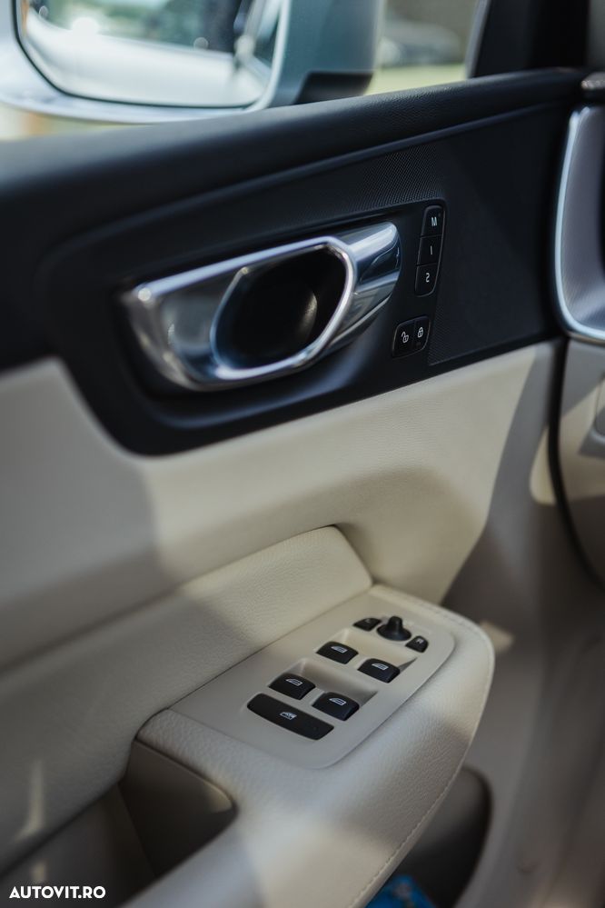 Volvo XC 60 - 21