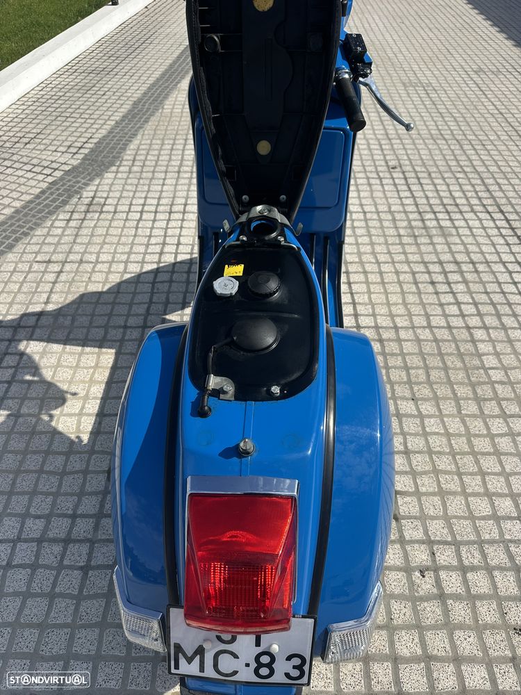 Vespa 125 - 12