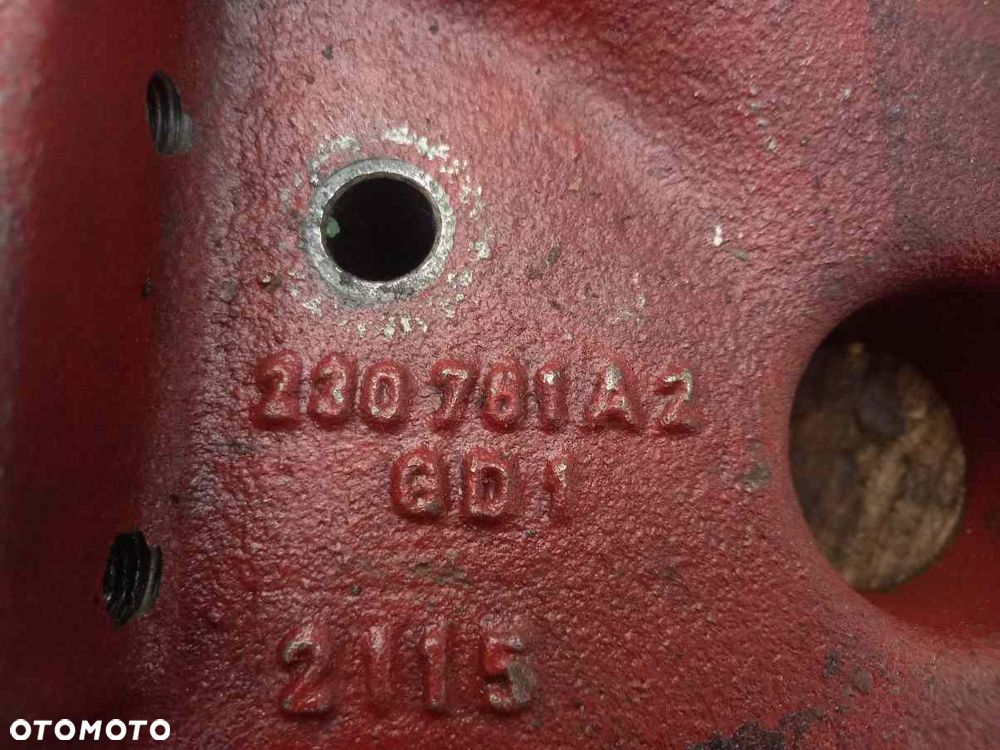 Obudowa dekiel pompy skrzyni biegów 230761A2 McCormick XTX200 - 2