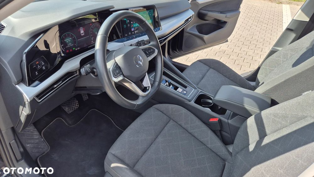 Volkswagen Golf 1.5 eTSI Life DSG - 8