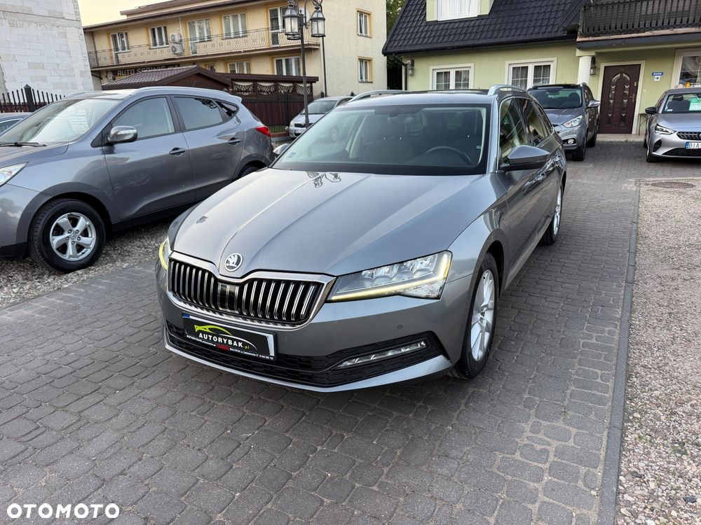 Skoda Superb 2.0 TDI SCR Style DSG - 23