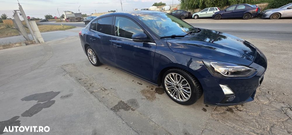 Ford Focus - 8