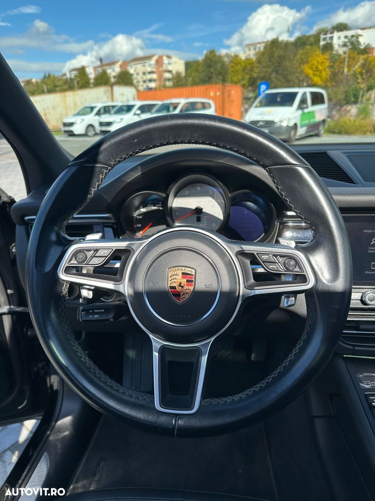 Porsche Macan S - 13