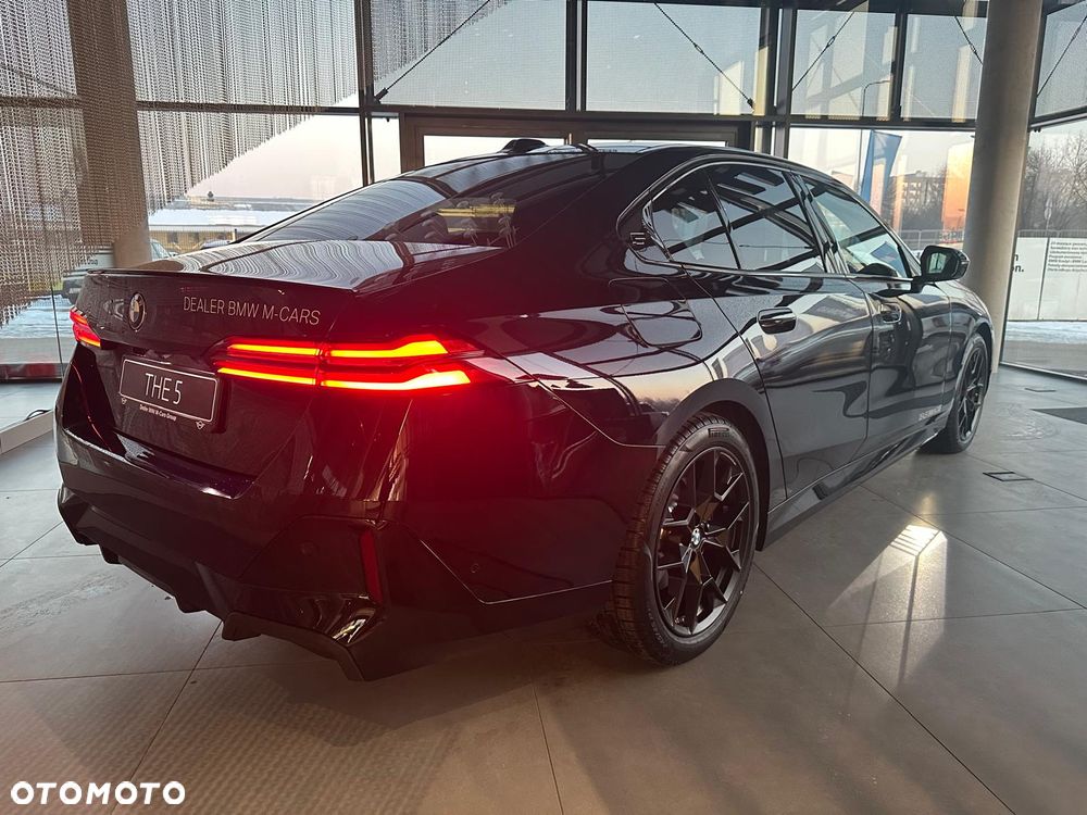 BMW Seria 5 540d xDrive mHEV - 7