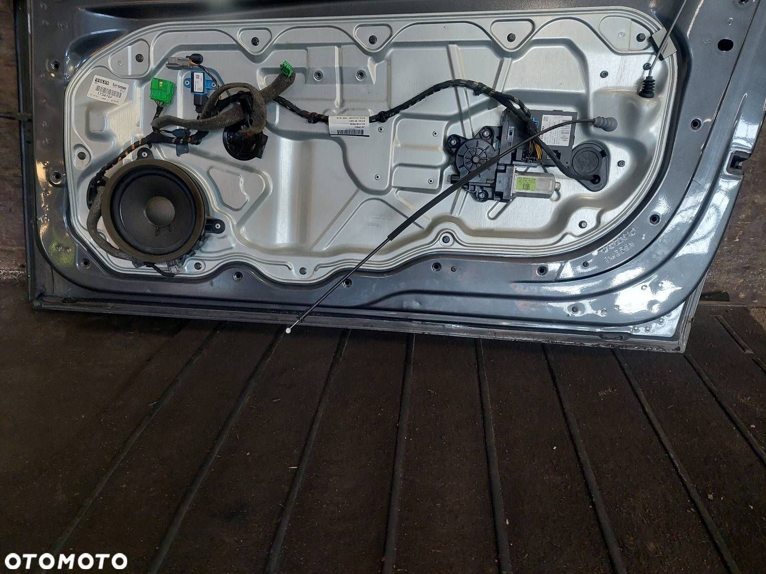 DRZWI KOMPLETNE PRAWY PRZÓD VOLVO C30 I 455-16 - 7