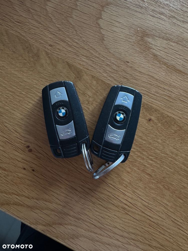 BMW Seria 3 318i - 14