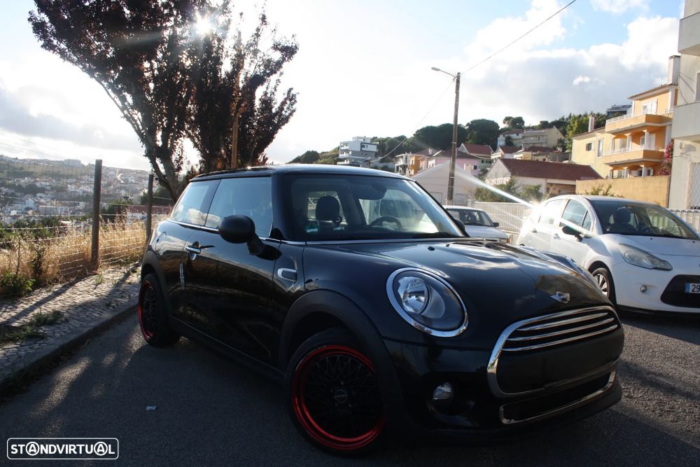 MINI 3 Portas One D - 1