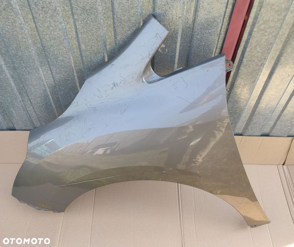 Błotnik przedni lewy Toyota Verso 2013- Lift - 2