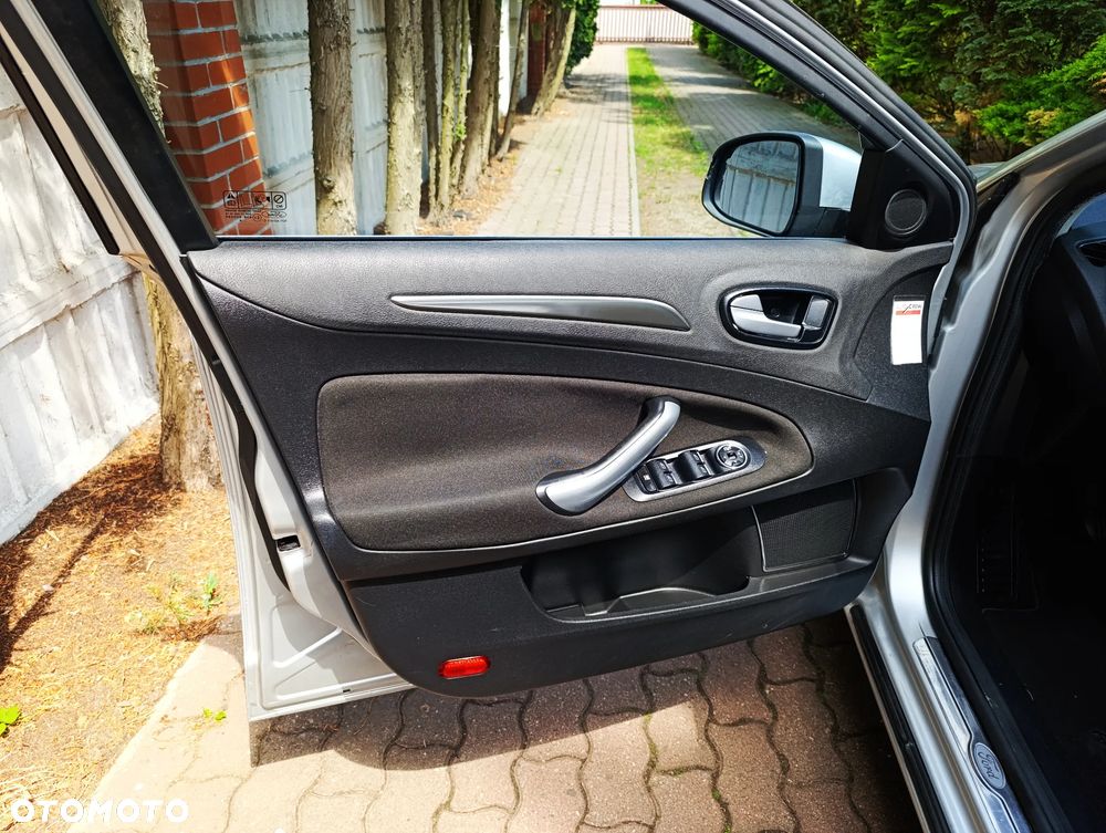 Ford Mondeo - 15