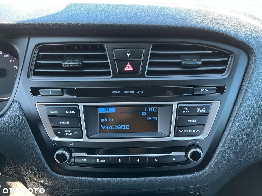 Hyundai i20 - 22