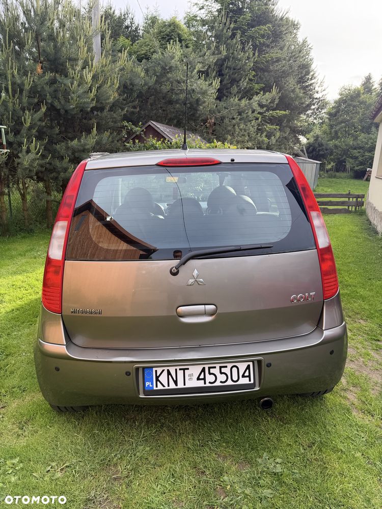 Mitsubishi Colt - 7