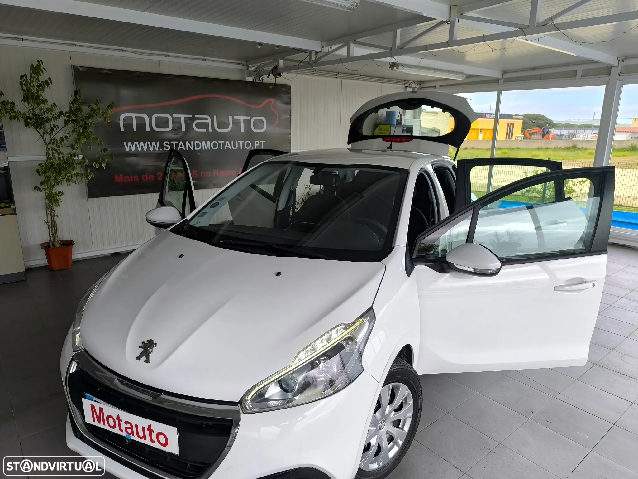 Peugeot 208 1.2 PureTech Active - 22