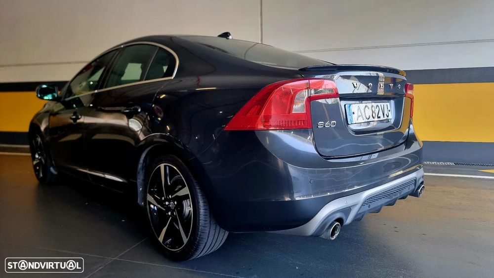 Volvo S60 - 4