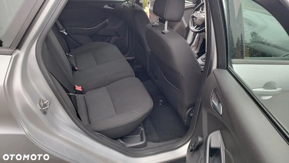 Ford Focus 1.6 TItanium - 18