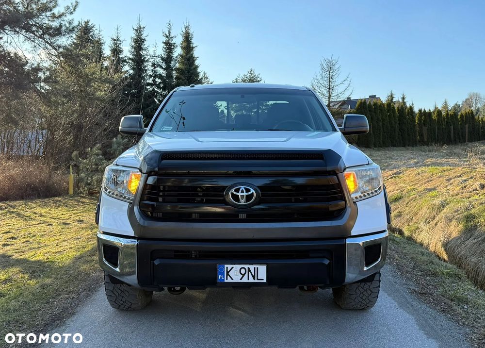 Toyota Tundra 5.7 4x4 Double Cab Limited - 3