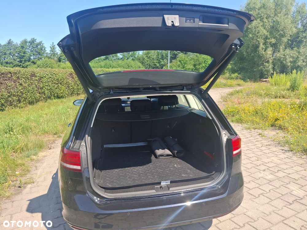 Volkswagen Passat 1.8 TSI BMT Comfortline - 10