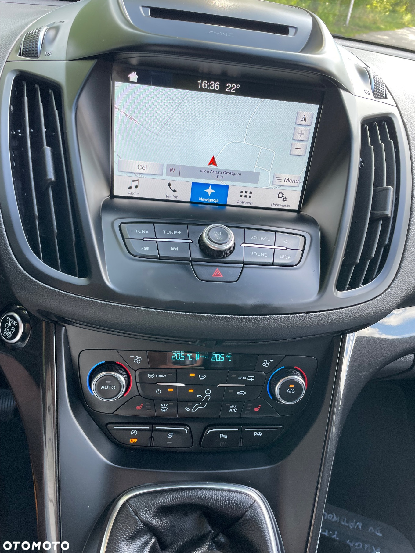 Ford Kuga 1.5 EcoBoost 2x4 Titanium - 30