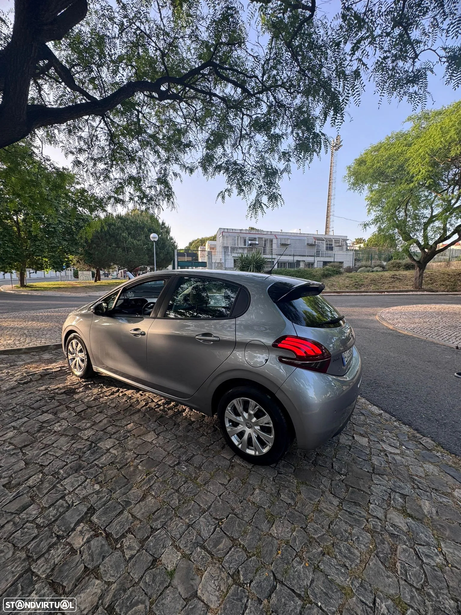 Peugeot 208 1.5 BlueHDi Active - 5