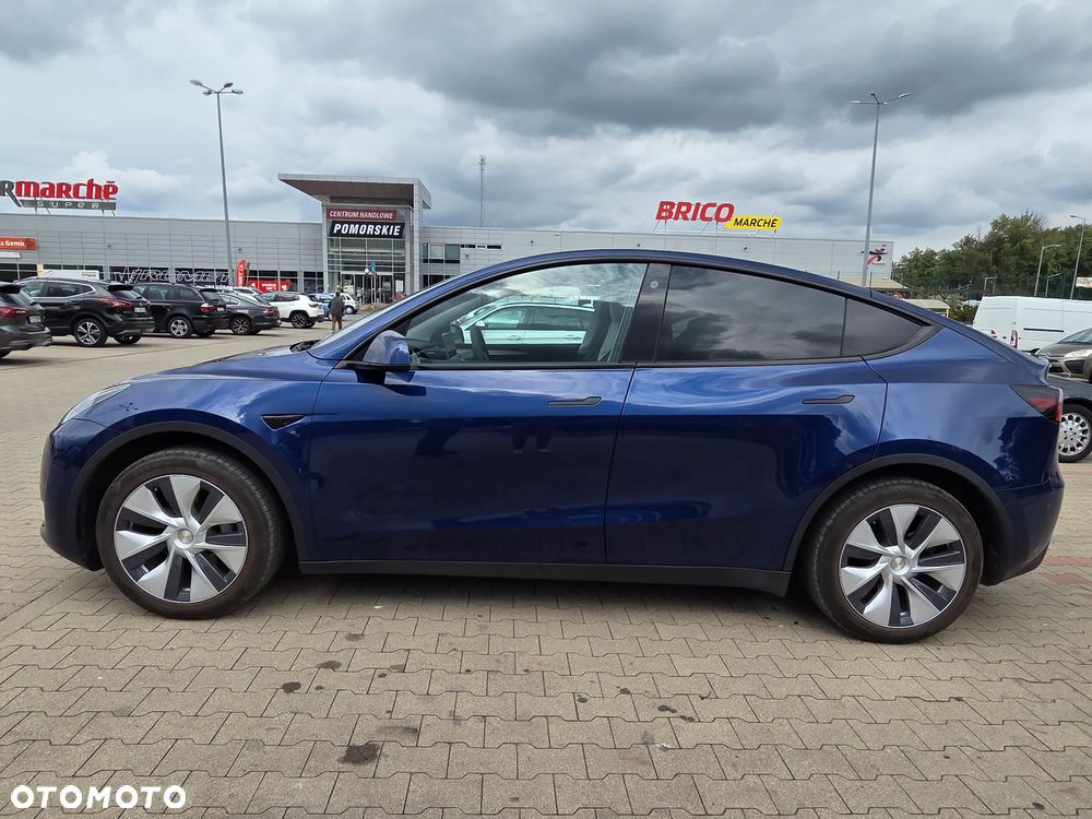 Tesla Model Y RWD - 3