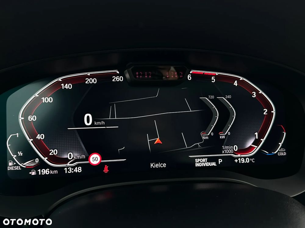 BMW Seria 5 530d xDrive mHEV Luxury Line - 28