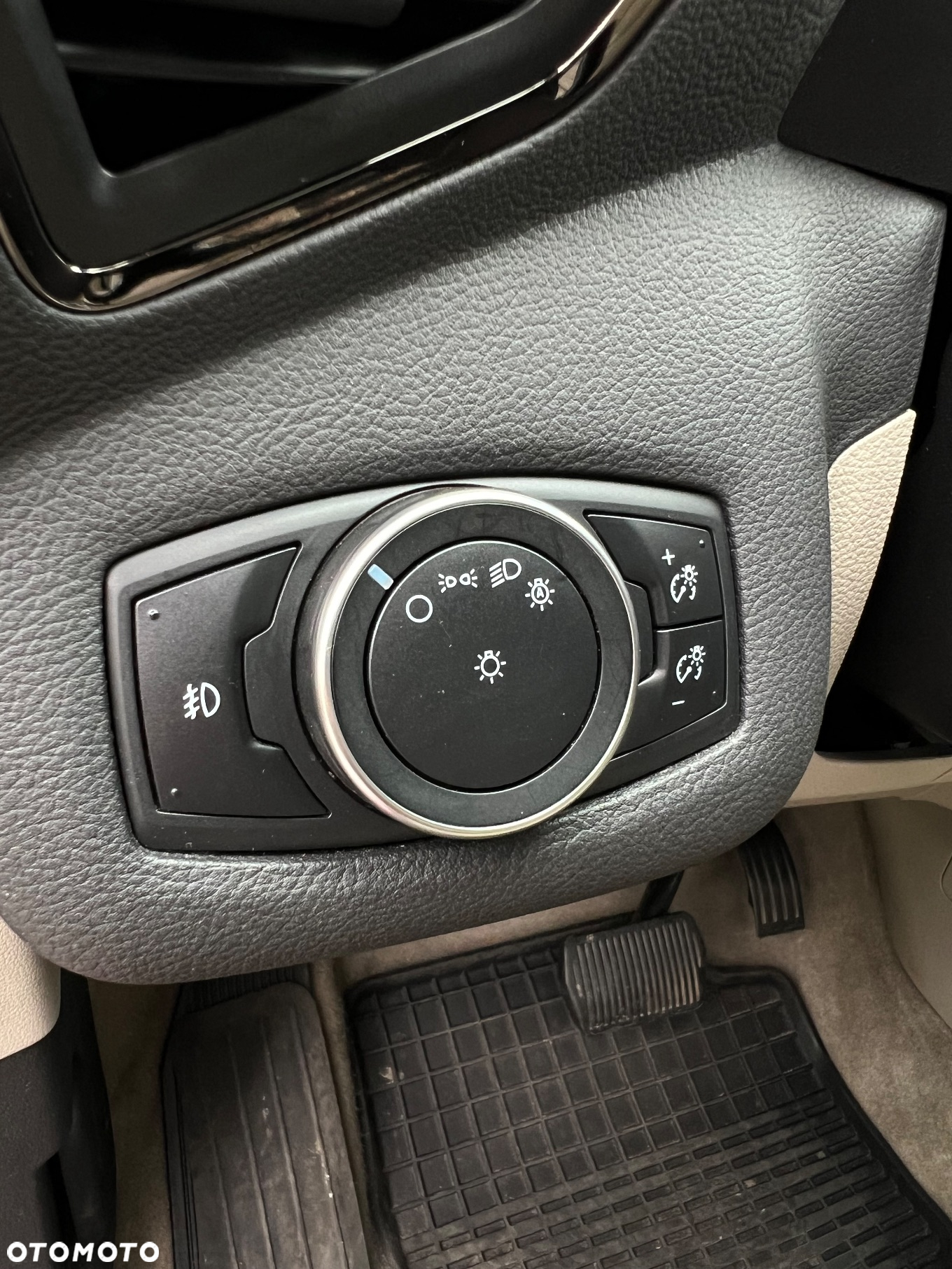Ford Escape - 16