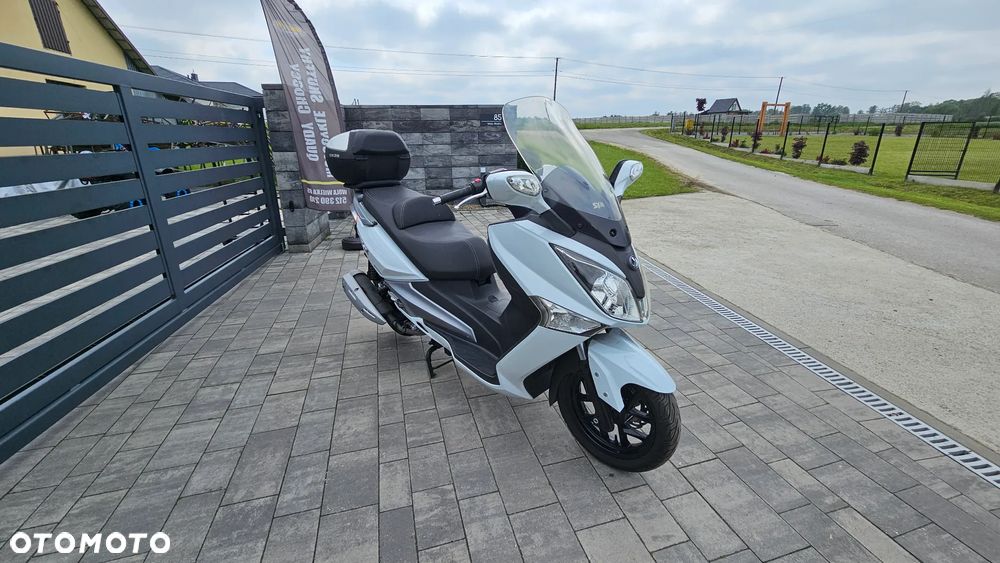 SYM GTS - 10