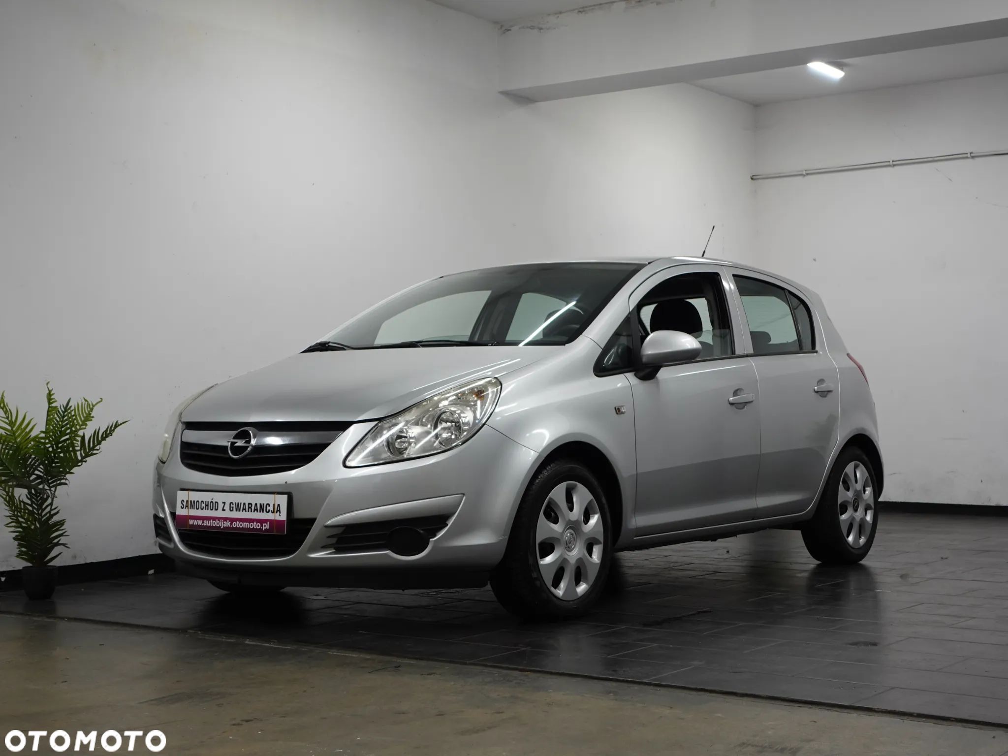 Opel Corsa 1.2 16V - 1